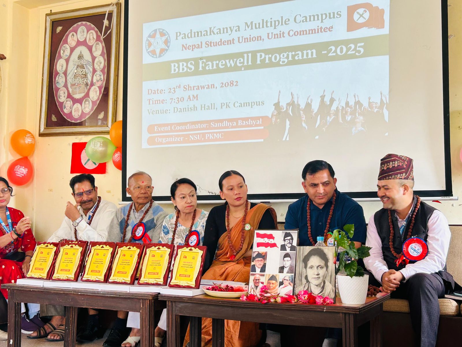नेपाल विद्यार्थी संघ पद्मकन्या क्याम्पस इकाईले गर्यो विद्यार्थीको बिदाई