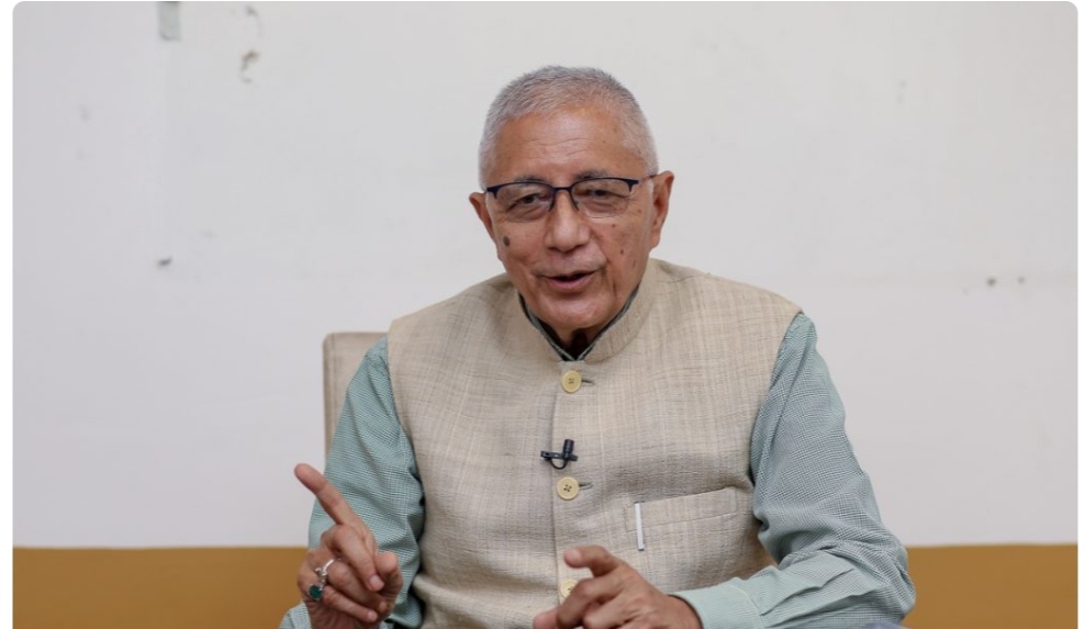 नेपाली काङ्ग्रेस नेता शेखर कोइराला पक्षका मन्त्रीले राजीनामा दिदै